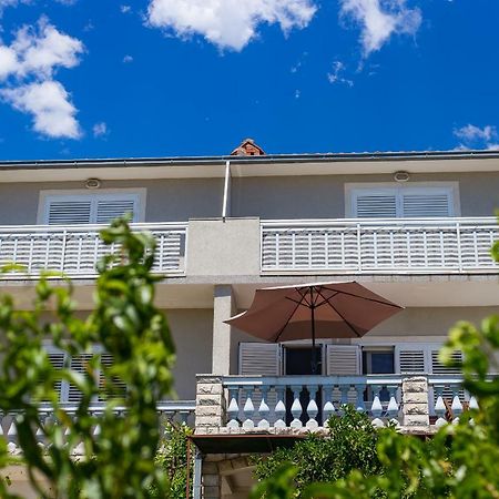 Apartments Rose Trogir Exteriör bild