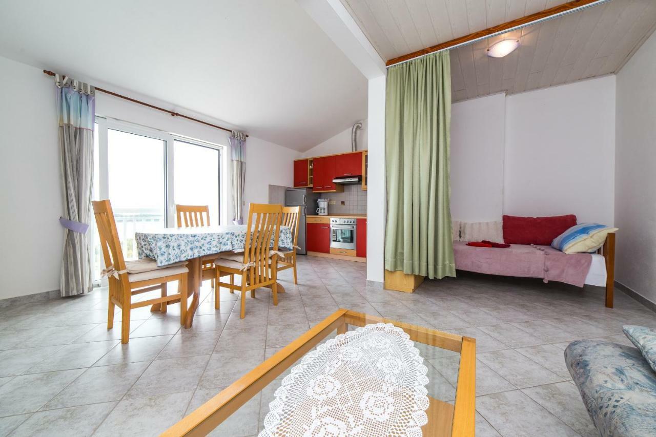 Apartments Rose Trogir Exteriör bild