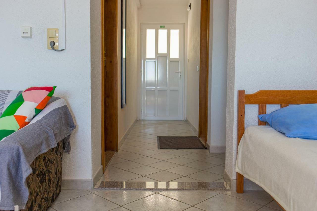 Apartments Rose Trogir Exteriör bild